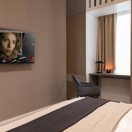 Qult - Misty Night Apartamento Bucareste Exterior foto
